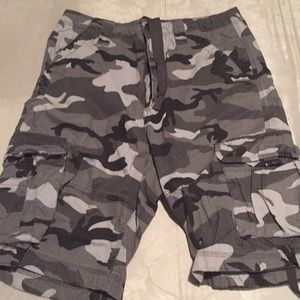 Champs sports gear cargo shorts